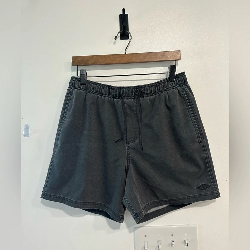 Hollister Mid-Thigh Volley Swim Trunks Mens Size Medium Faded Black Beach Swim